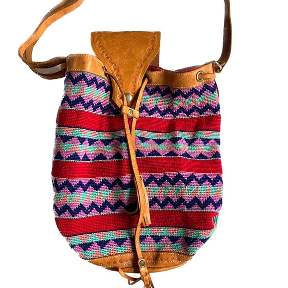 Boho Guatemala Bucket Bag DRAWSTRING Shoulder Tote Leather Woven Pink Red Hippie - Picture 4 of 12